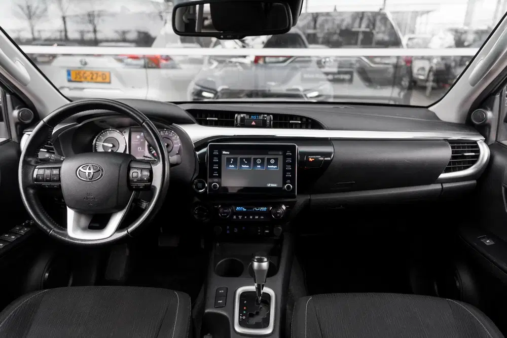 Toyota Hilux 2.8 D-4D Double Cab Professional premium uit 2023, foto 4