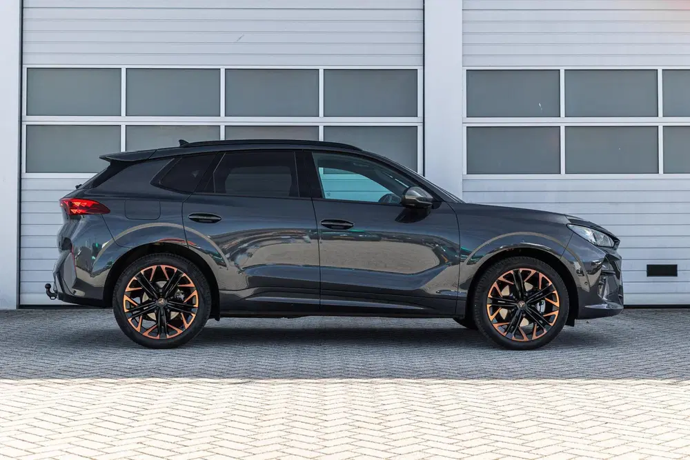 Cupra Terramar 1.5 TSI e-Hybrid 204pk Business uit 2026, foto 3