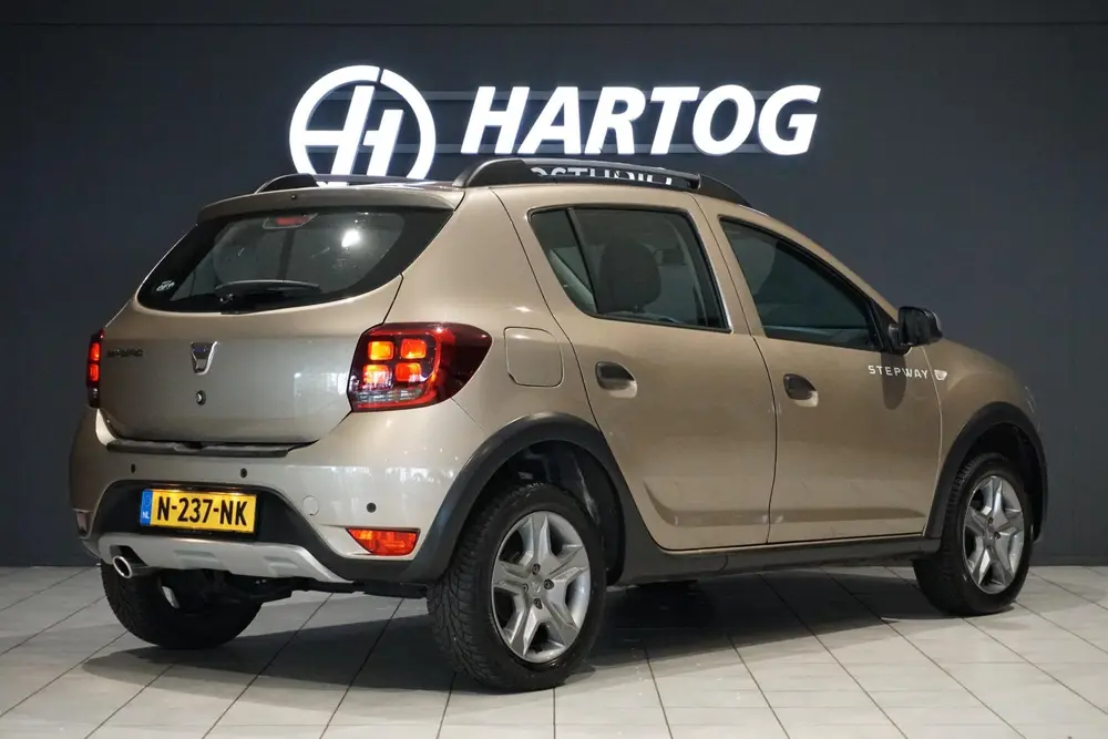 Dacia Sandero 0.9 TCe SL Stepway + CAMERA / NAVI / DAB / SEN uit 2019, foto 2