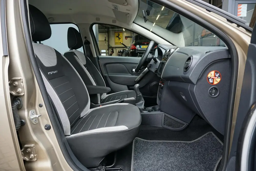 Dacia Sandero 0.9 TCe SL Stepway + CAMERA / NAVI / DAB / SEN uit 2019, foto 9