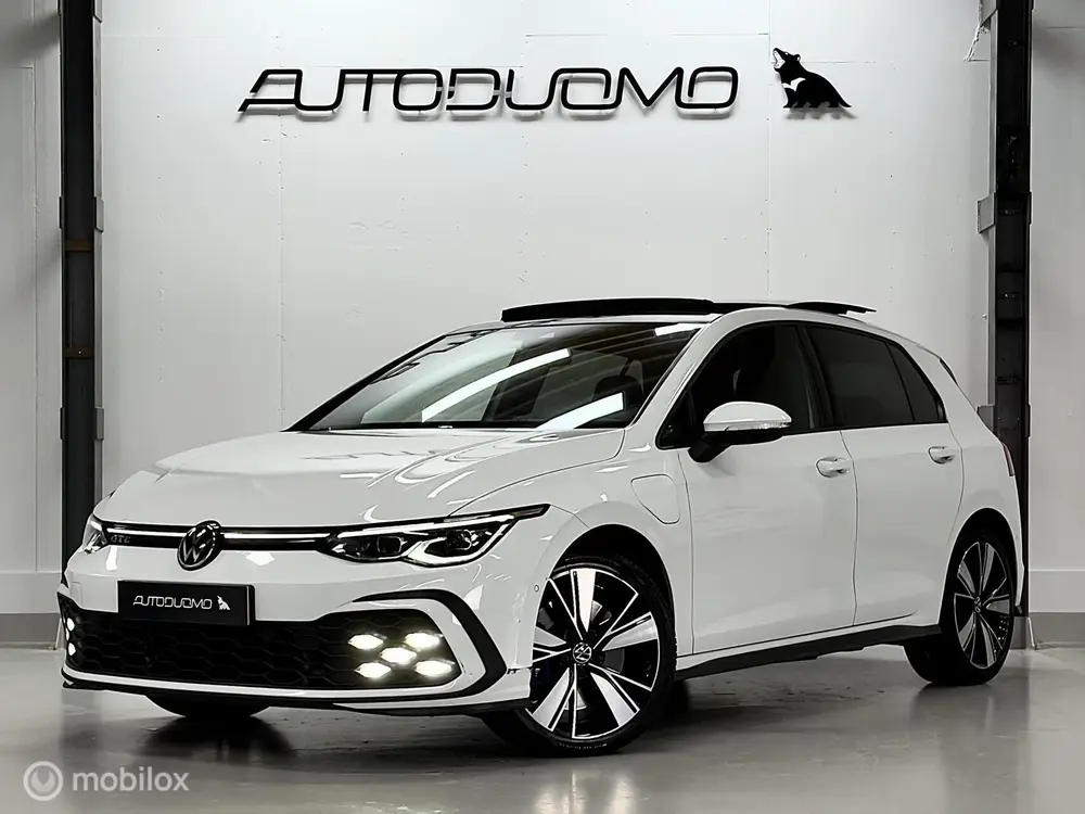 Volkswagen Golf 1.4 eHybrid GTE | Pano | IQ | Dodehoek | ACC uit 2021
