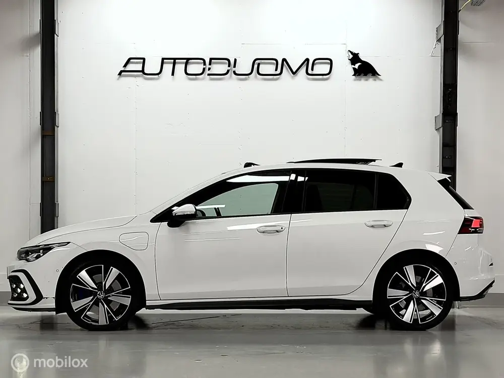 Volkswagen Golf 1.4 eHybrid GTE | Pano | IQ | Dodehoek | ACC uit 2021, foto 2
