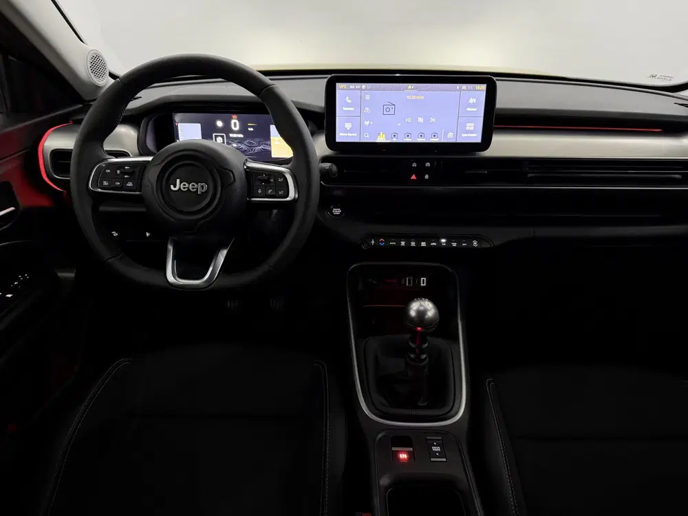 Jeep Avenger 1.2 Summit Camera uit 2025, foto 11