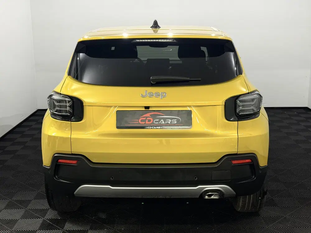 Jeep Avenger 1.2 Summit Camera uit 2025, foto 5