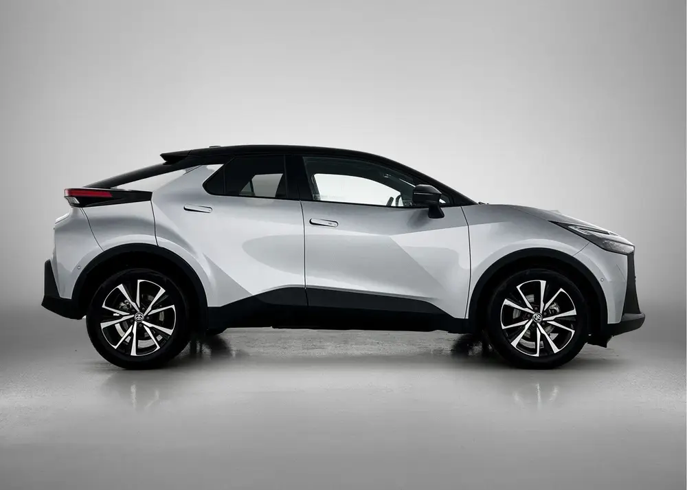 Toyota C-Hr 1.8 Hybrid 140 First Edition uit 2025, foto 11