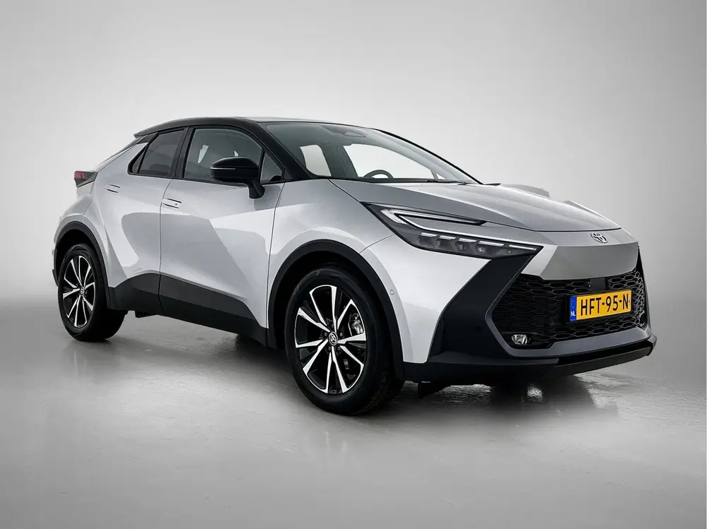 Toyota C-Hr 1.8 Hybrid 140 First Edition uit 2025, foto 12