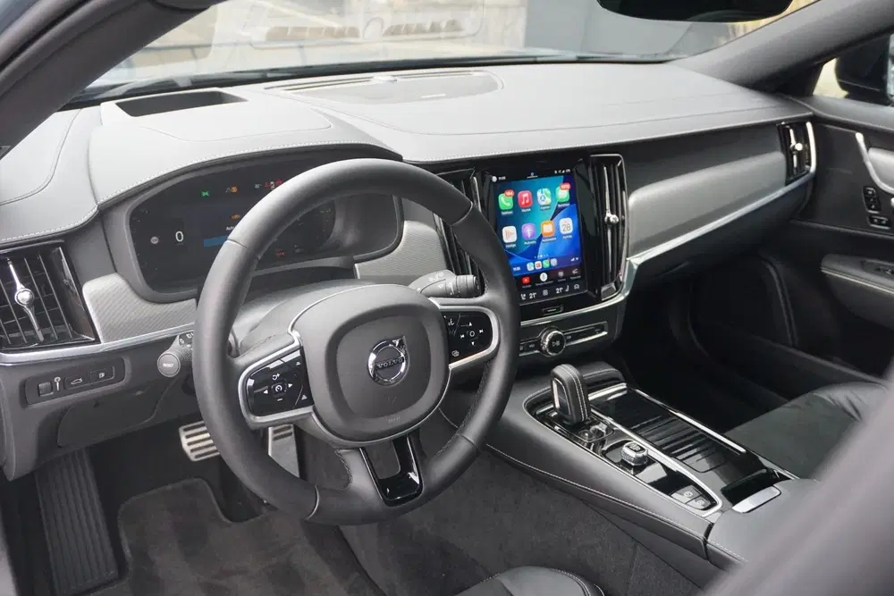 Volvo V90 2.0 T6 AWD R-Design uit 2021, foto 4