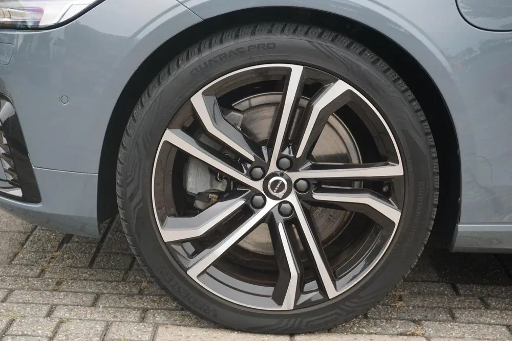 Volvo V90 2.0 T6 AWD R-Design uit 2021, foto 9