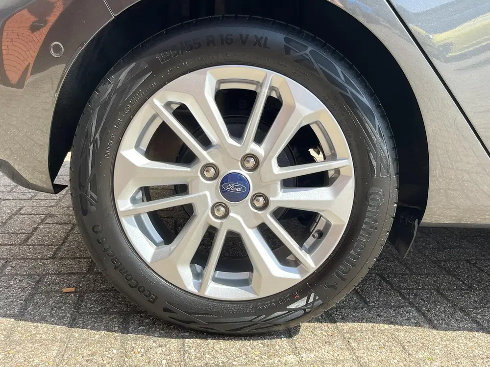 Ford Fiesta 1.0 EcoBoost Hybrid Titanium X uit 2022, foto 11