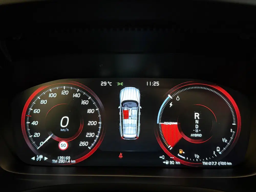 Volvo V60 2.0 T8 Twin Engine AWD R-Design 391 PK BLA uit 2020, foto 20