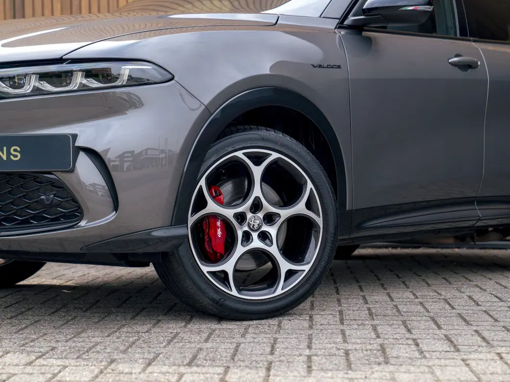 Alfa Romeo Tonale 1.3T PHEV Veloce 280pk uit 2024, foto 15