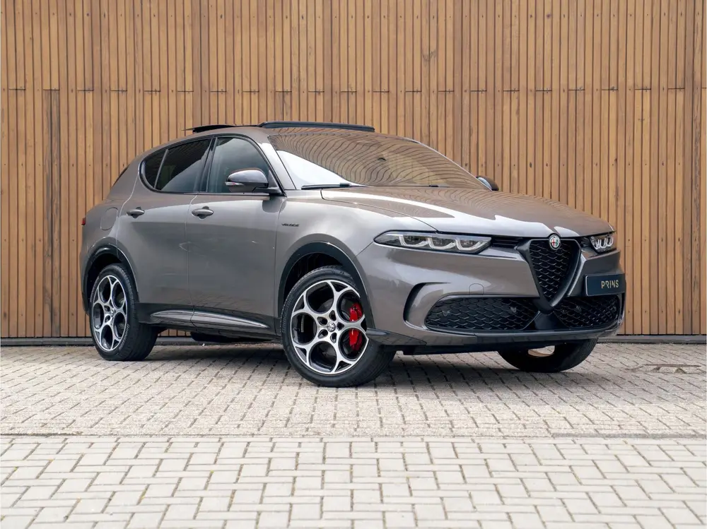 Alfa Romeo Tonale 1.3T PHEV Veloce 280pk uit 2024, foto 3