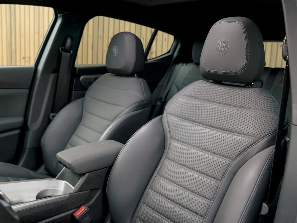 Alfa Romeo Tonale 1.3T PHEV Veloce 280pk uit 2024, foto 9