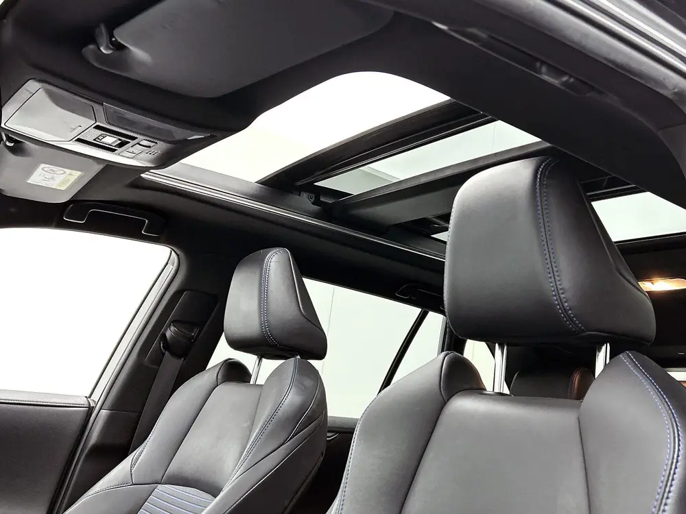 Toyota RAV 4 2.5 Hybrid AWD Bi-Tone uit 2022, foto 4