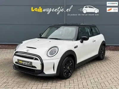 Mini Electric Classic 33 kWh *carplay *SOH 96 uit 2023