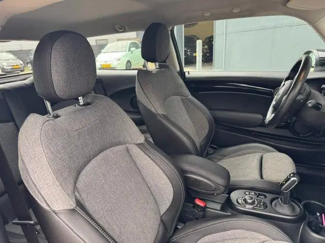 Mini Electric Classic 33 kWh *carplay *SOH 96 uit 2023, foto 16