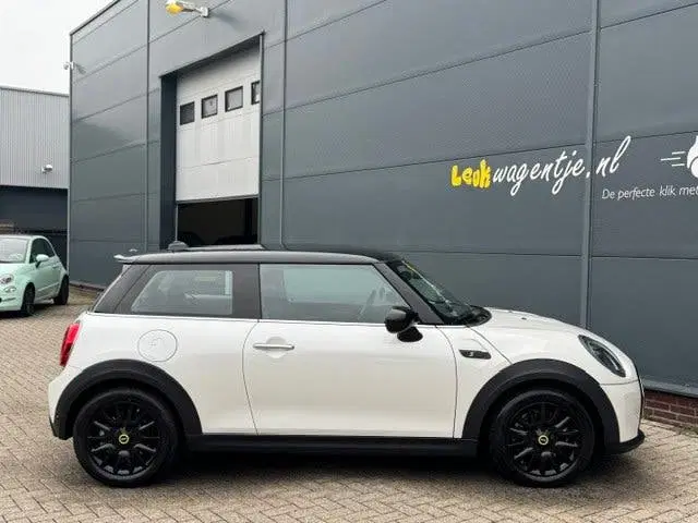 Mini Electric Classic 33 kWh *carplay *SOH 96 uit 2023, foto 7