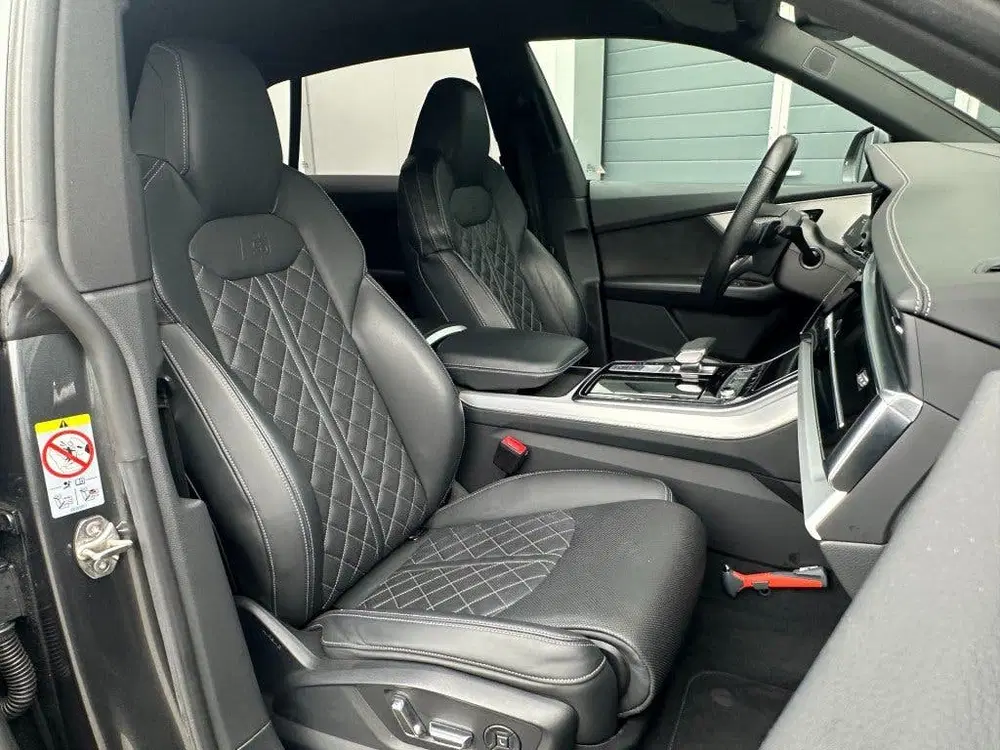 Audi Q8 55 TFSI e Quattro S-Line 2021 *RS stoelen uit 2021, foto 10