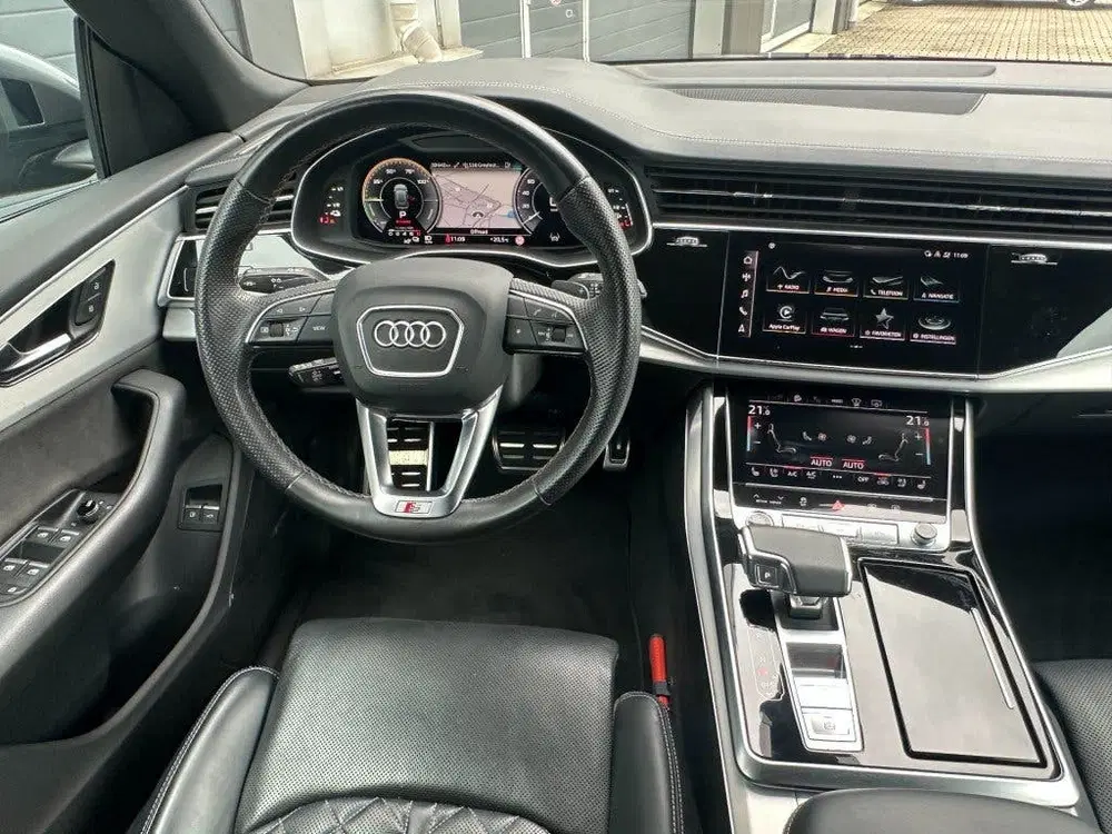 Audi Q8 55 TFSI e Quattro S-Line 2021 *RS stoelen uit 2021, foto 11