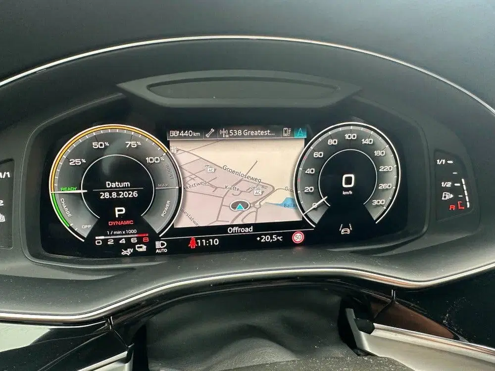 Audi Q8 55 TFSI e Quattro S-Line 2021 *RS stoelen uit 2021, foto 12