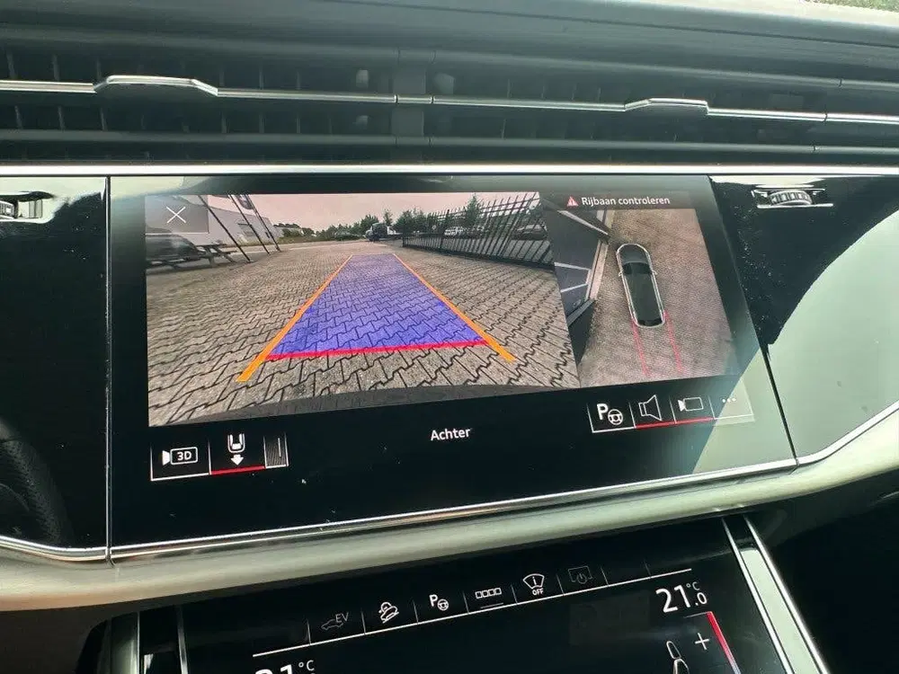 Audi Q8 55 TFSI e Quattro S-Line 2021 *RS stoelen uit 2021, foto 14