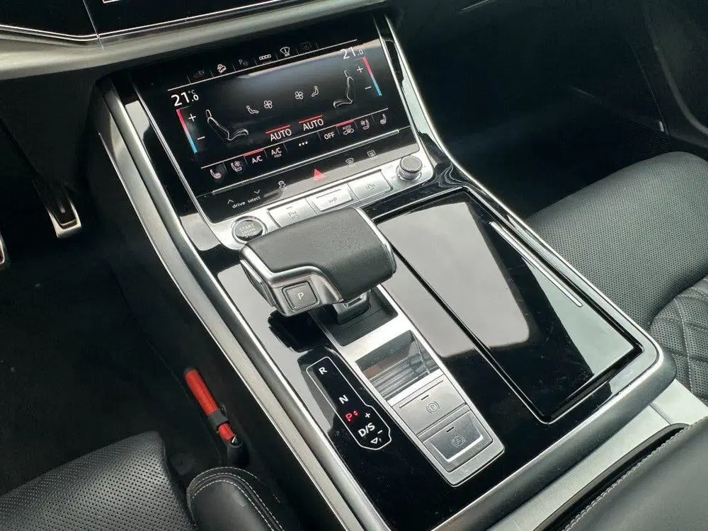Audi Q8 55 TFSI e Quattro S-Line 2021 *RS stoelen uit 2021, foto 19