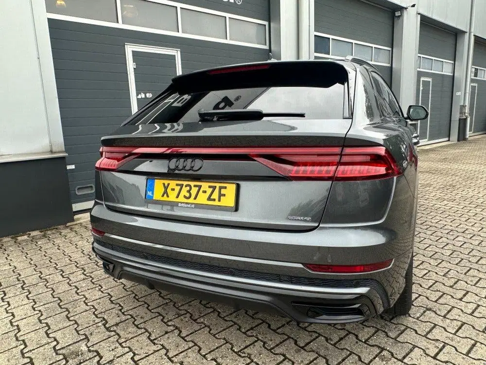 Audi Q8 55 TFSI e Quattro S-Line 2021 *RS stoelen uit 2021, foto 6