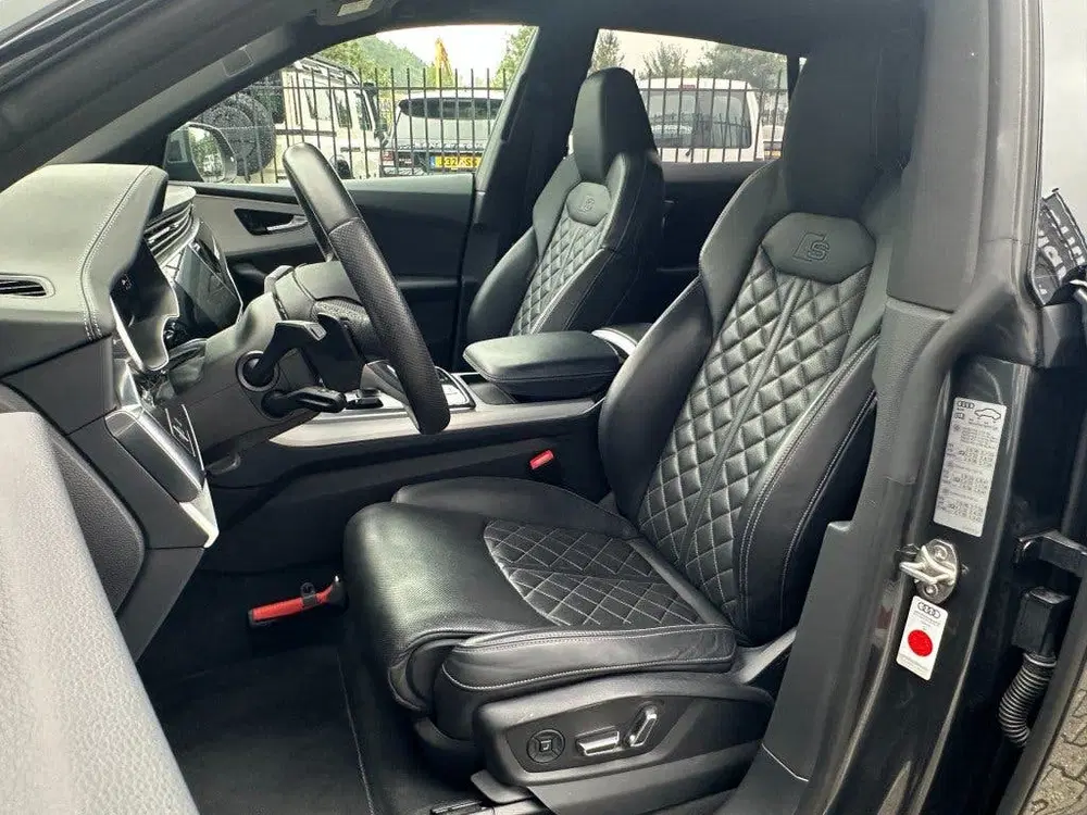 Audi Q8 55 TFSI e Quattro S-Line 2021 *RS stoelen uit 2021, foto 8