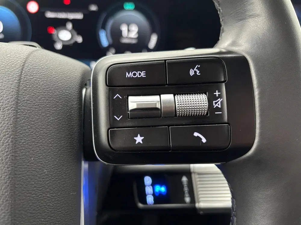 Hyundai SANTA FE 1.6 T-GDI PHEV Premium Plus 4WD 7p uit 2025, foto 14