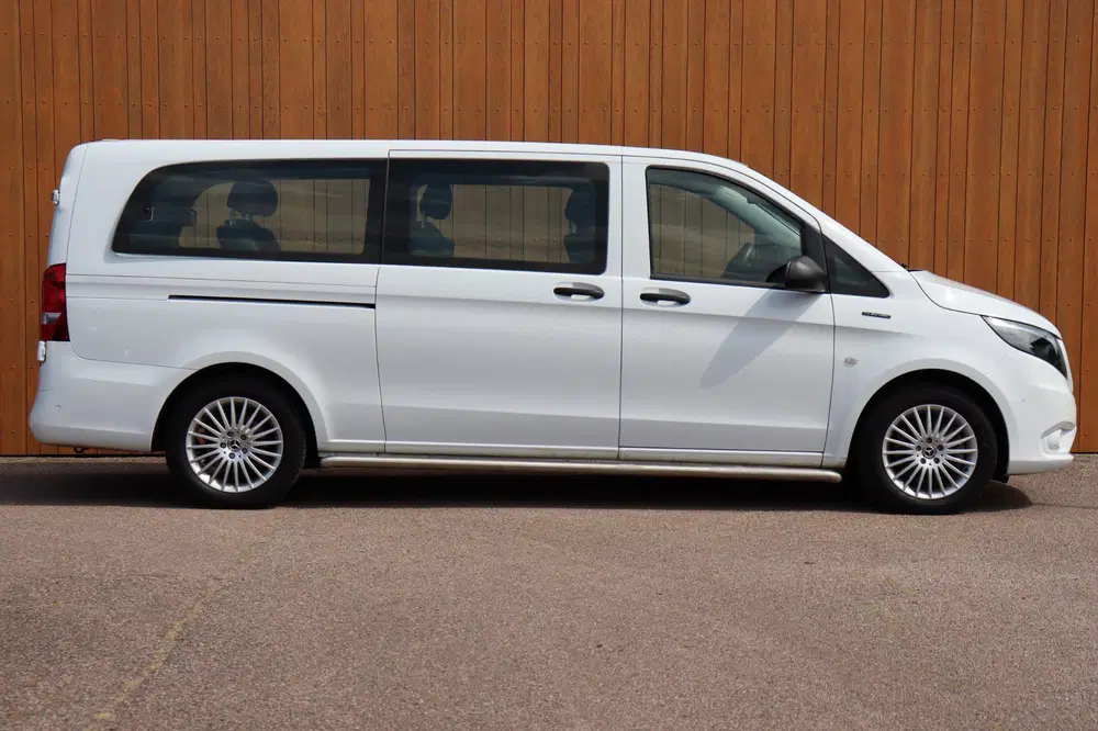 Mercedes-Benz Vito EVito Tourer PRO L3 90 kWh 350km 9-persoon uit 2021, foto 5