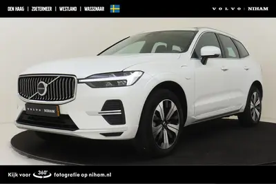 Volvo XC60 T6 PLUG-IN HYBRID AWD ESSENTIAL EDITION -P uit 2024