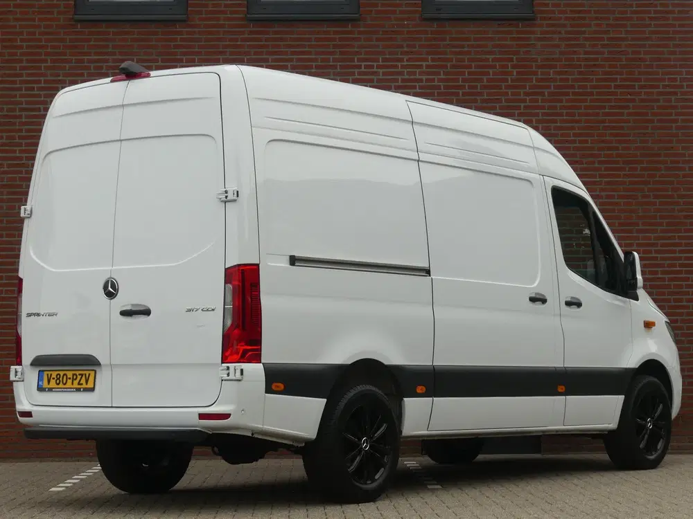 Mercedes-Benz Sprinter 317 CDI L2H2 LED uit 2024, foto 4
