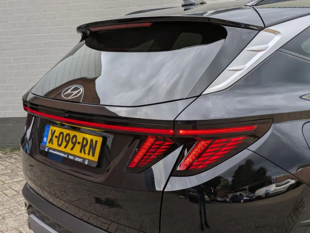 Hyundai TUCSON 1.6 T-GDI PHEV 4WD uit 2022, foto 11