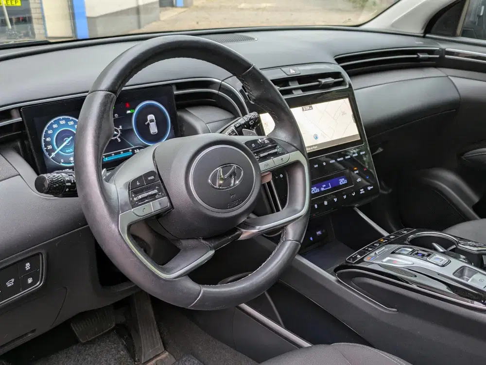 Hyundai TUCSON 1.6 T-GDI PHEV 4WD uit 2022, foto 15