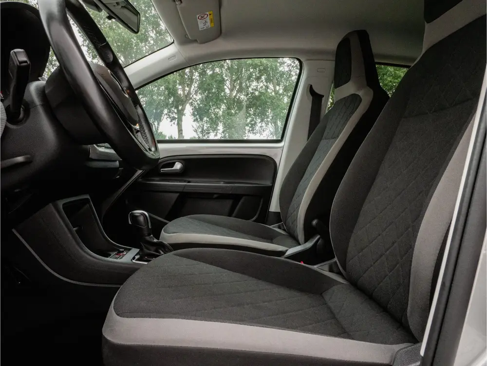 Volkswagen E-Up! e-up! Style 36kwh SOH 89% Camera/ Stoelverw uit 2021, foto 13