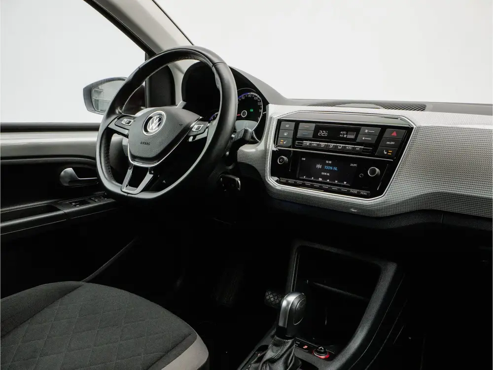 Volkswagen E-Up! e-up! Style 36kwh SOH 89% Camera/ Stoelverw uit 2021, foto 3