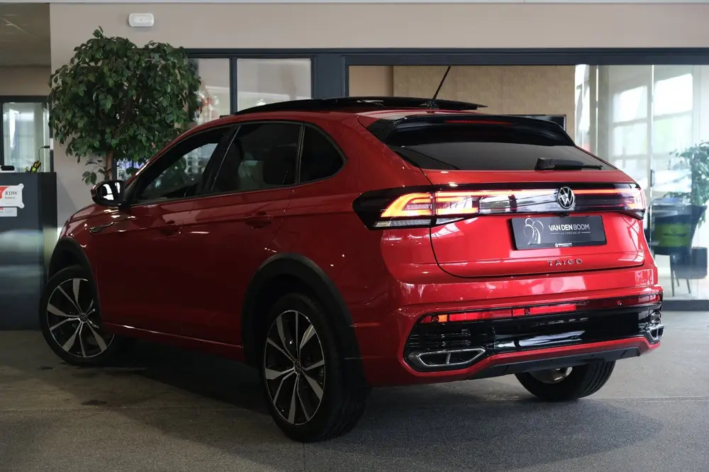 Volkswagen Taigo 1.5 TSI 2x R-Line 150PK DSG Pano IQ Matrix uit 2022, foto 8