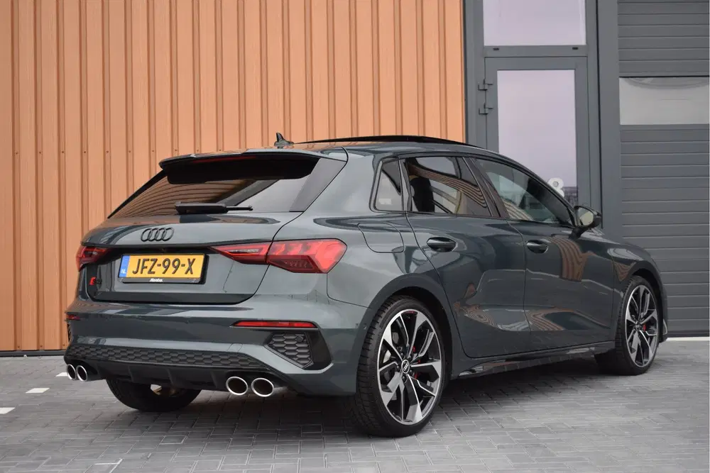 Audi S3 2.0 TFSI 310pk Quattro uit 2021, foto 4