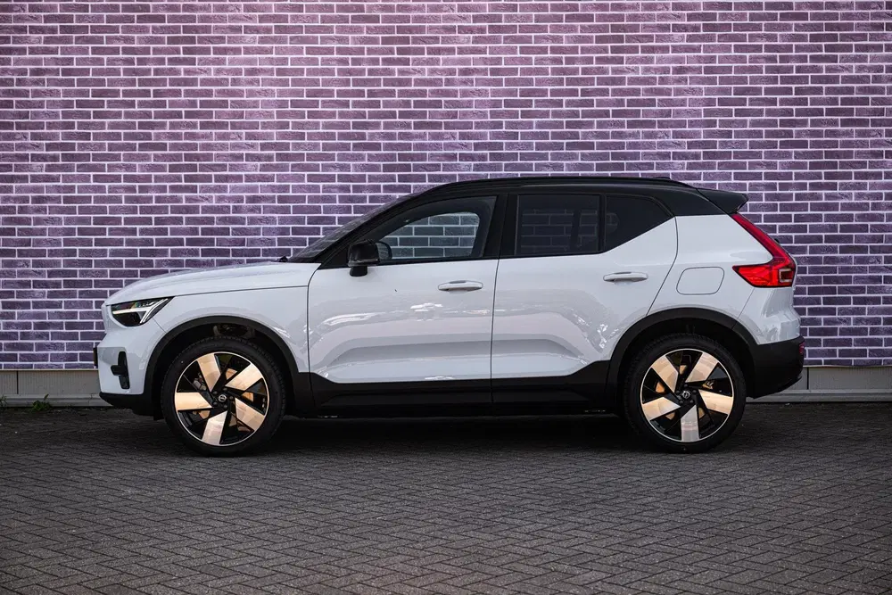 Volvo EX40 Single Motor Plus Europa 70 kWh uit 2026, foto 5