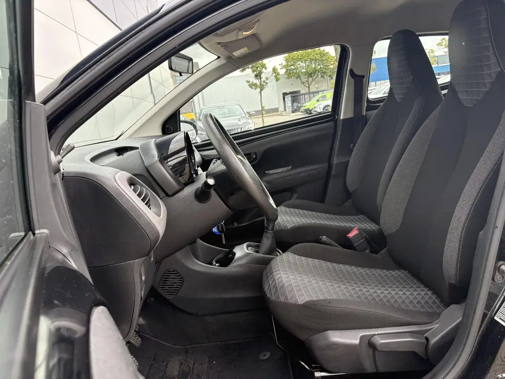 Peugeot 108 1.0 e-VTi Active uit 2021, foto 11