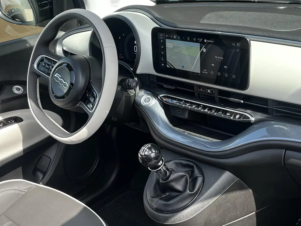 Fiat 500C 1.0 Hybrid La Prima uit 2026, foto 4