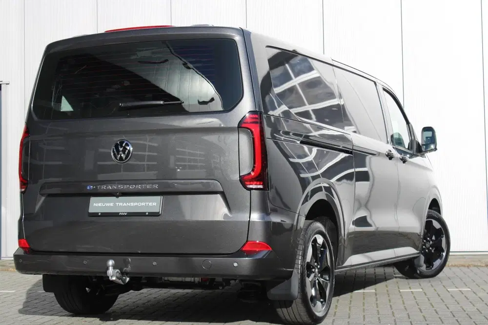 Volkswagen Transporter 34 L2H1 218pk Bulli 64 kWh uit 2026, foto 2