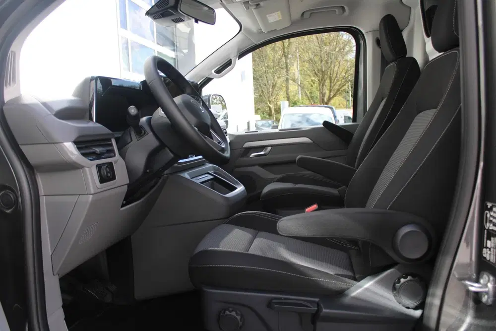 Volkswagen Transporter 34 L2H1 218pk Bulli 64 kWh uit 2026, foto 4