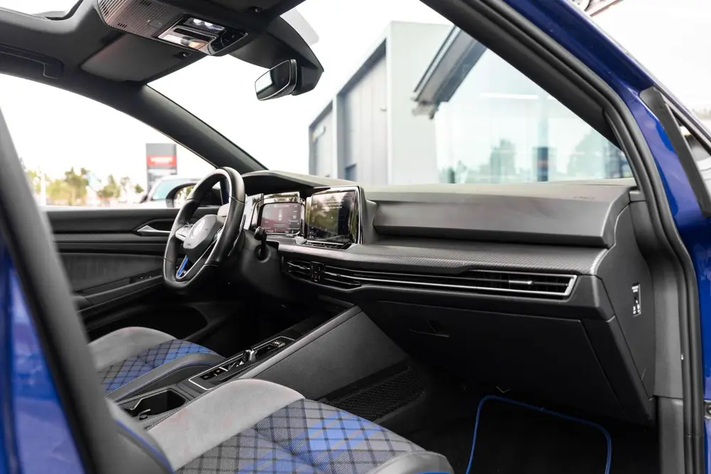 Volkswagen Golf 2.0 TSI R 4Motion Performance Akrapovic Pano uit 2022, foto 20