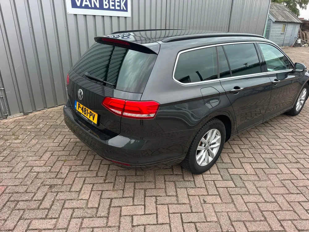 Volkswagen Passat Variant 1.5 TSI Comfortline Business uit 2019, foto 2