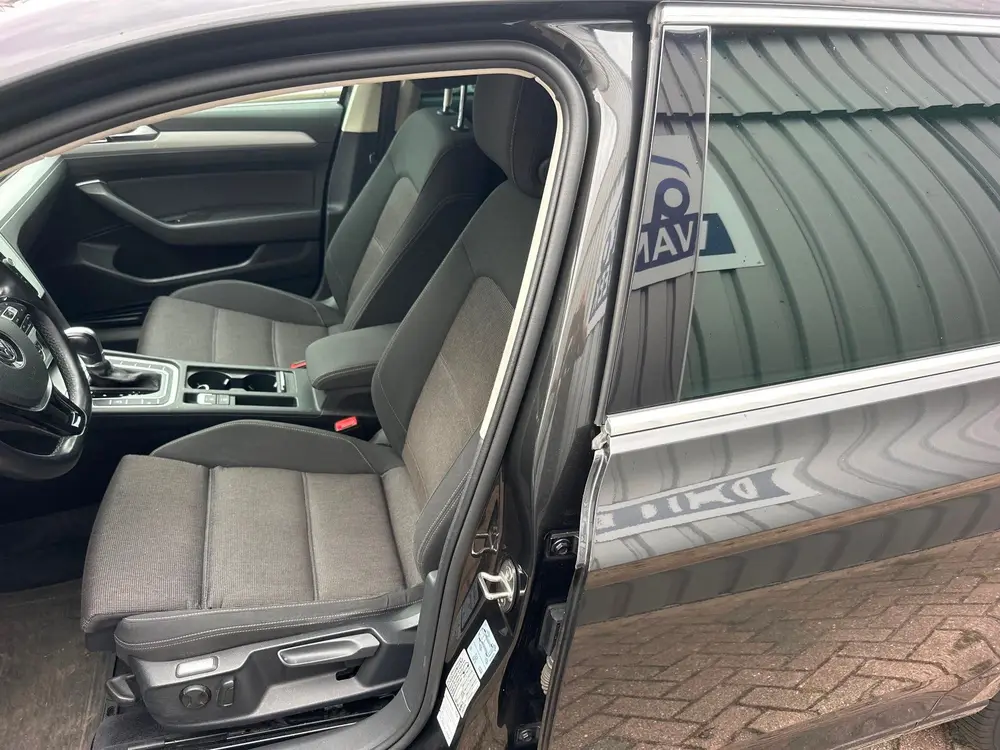 Volkswagen Passat Variant 1.5 TSI Comfortline Business uit 2019, foto 7