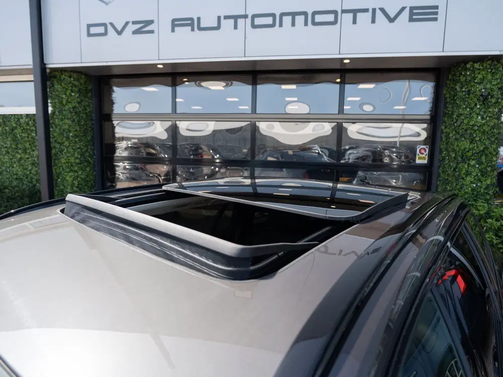 Volvo V60 2.0 T6 PHEV 350PK AWD Plus Dark uit 2025, foto 3