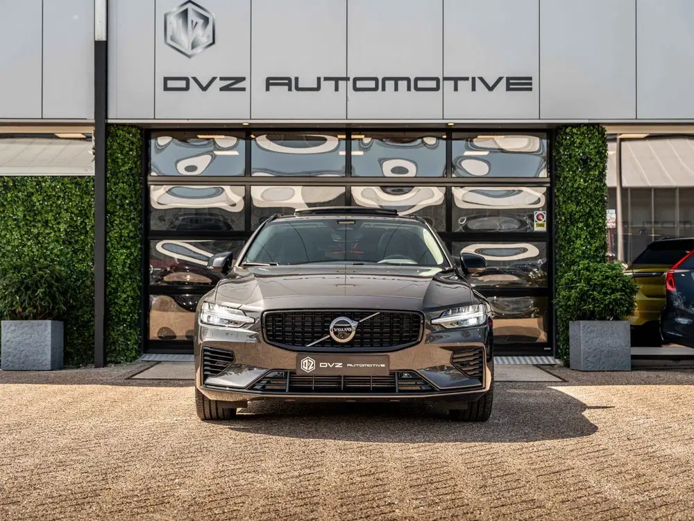 Volvo V60 2.0 T6 PHEV 350PK AWD Plus Dark uit 2025, foto 7