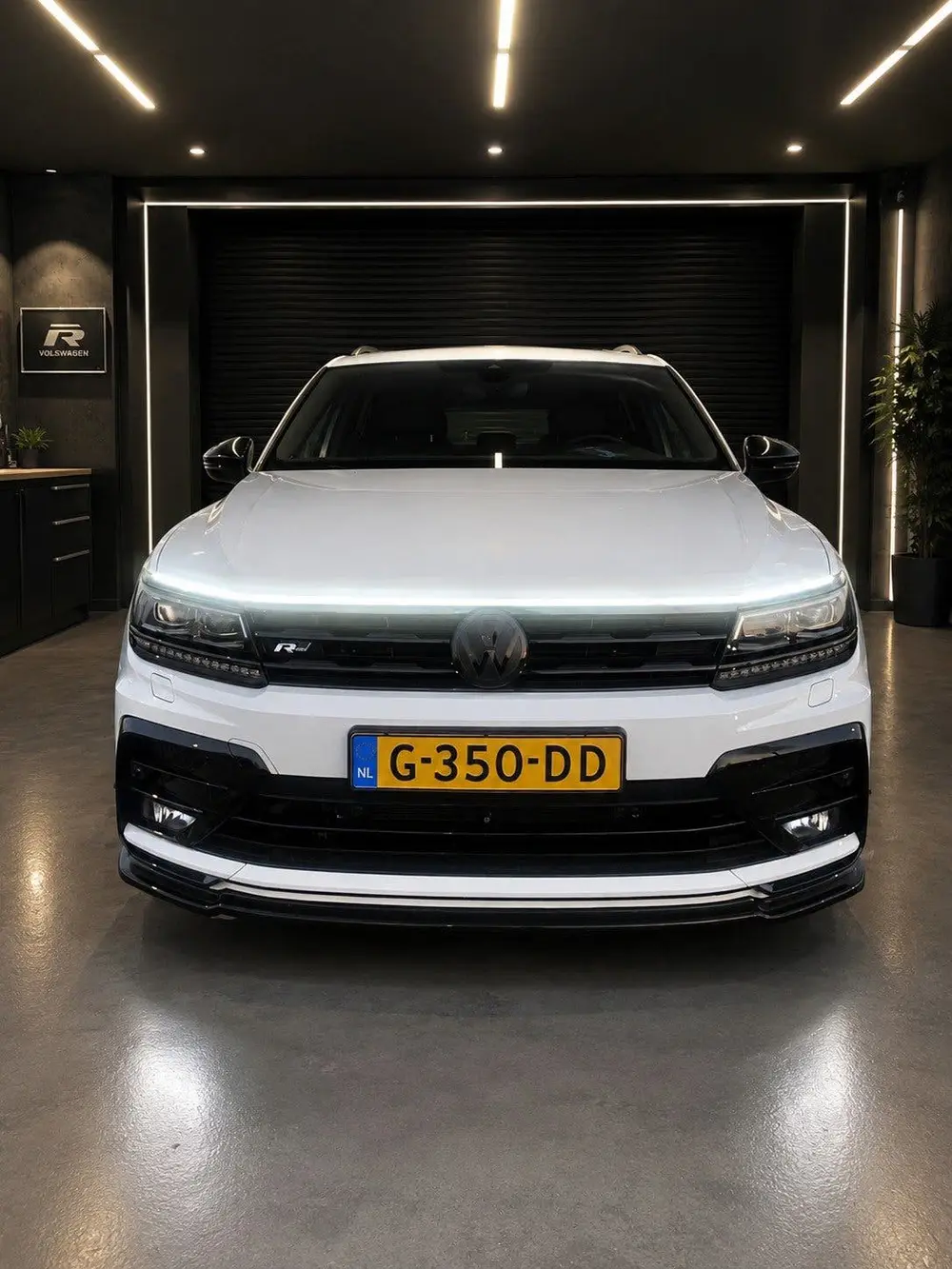Volkswagen Tiguan Allspace R-Line 1.5 TSI 2019 Wit 7p bomvol uit 2019, foto 2