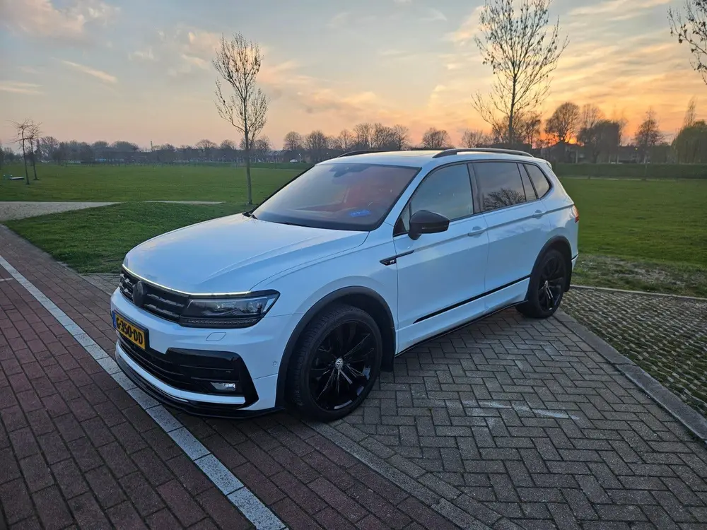 Volkswagen Tiguan Allspace R-Line 1.5 TSI 2019 Wit 7p bomvol uit 2019, foto 4